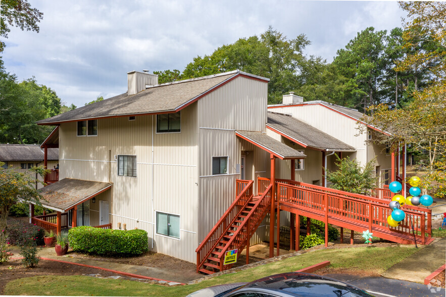 2717 Shell Bark Rd, Decatur, GA for sale - Primary Photo - Image 1 of 1