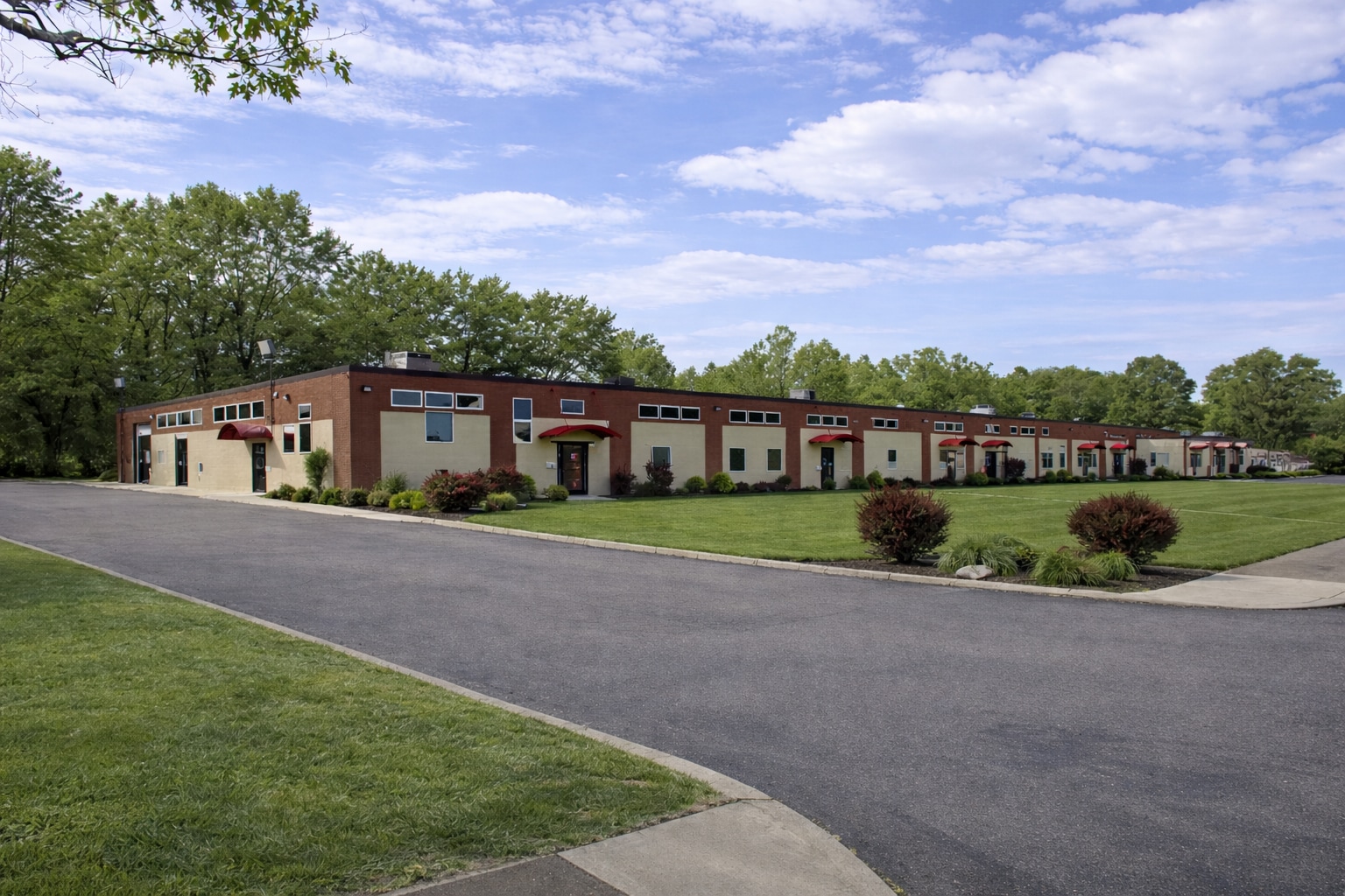 1-37 Rockland Park Ave, Tappan, NY for lease Primary Photo- Image 1 of 10