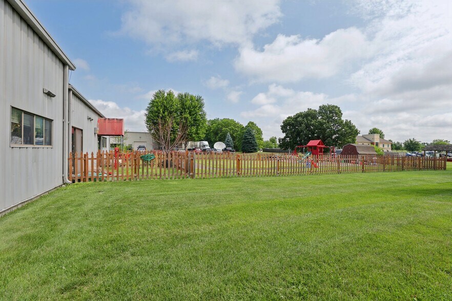 1001 Arboretum Dr, Waunakee, WI à vendre - Photo du bâtiment - Image 3 de 4