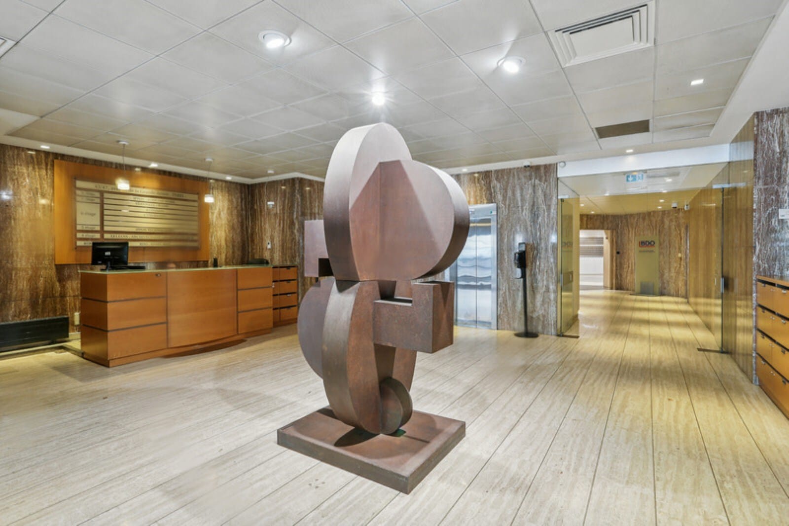 43-47 Avenue De La Grande Armée, Paris à louer Hall d’entrée- Image 1 de 15