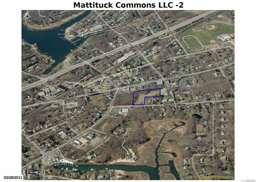385 New Suffolk Ave, Mattituck, NY for sale - Building Photo - Image 2 of 6