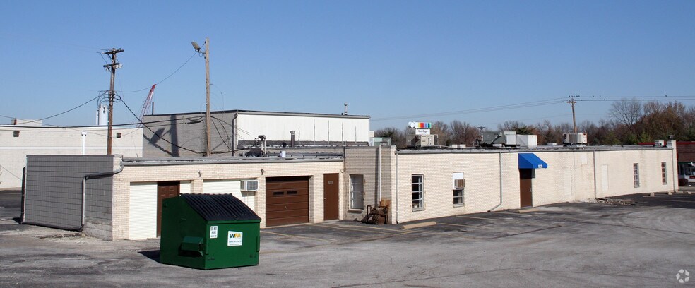 9227-9231 W Florissant Ave, Ferguson, MO for sale - Building Photo - Image 3 of 4