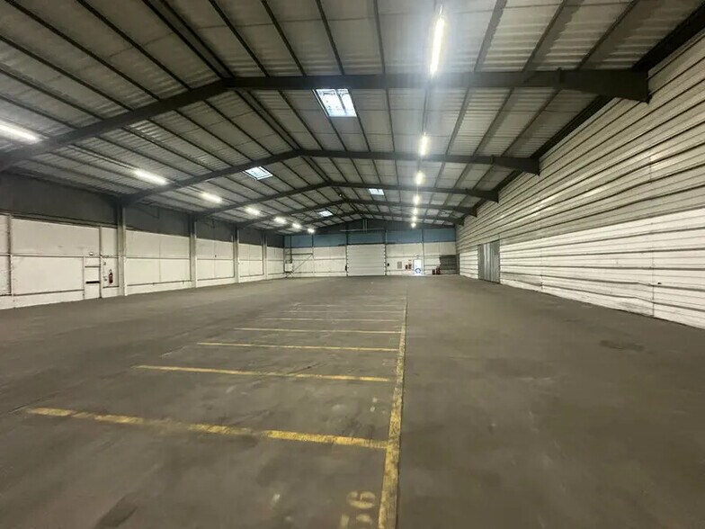Industrial in Strasbourg for lease - Interior Photo - Image 3 of 4