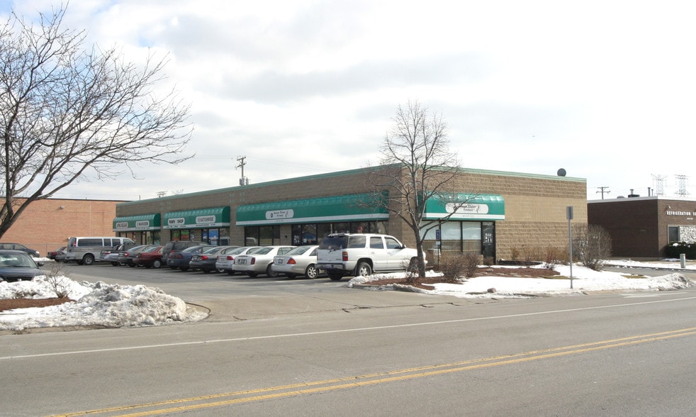 1201-1251 E Higgins Rd, Elk Grove Village, IL for lease - Building Photo - Image 2 of 5