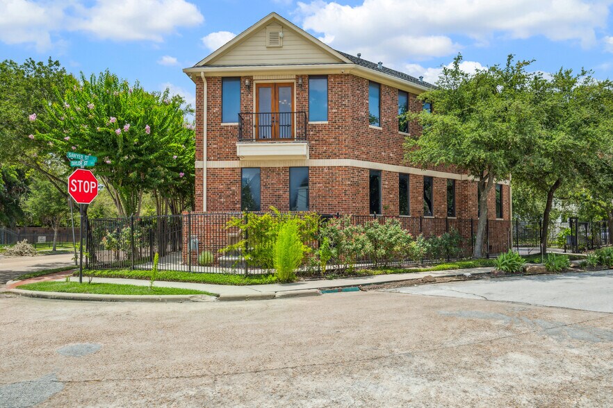 800 Sawyer St, Houston, TX à vendre - Photo du bâtiment - Image 1 de 18