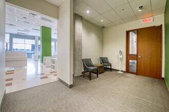 2990 Av Pierre-Péladeau, Laval, QC à louer Photo intérieure- Image 2 de 8