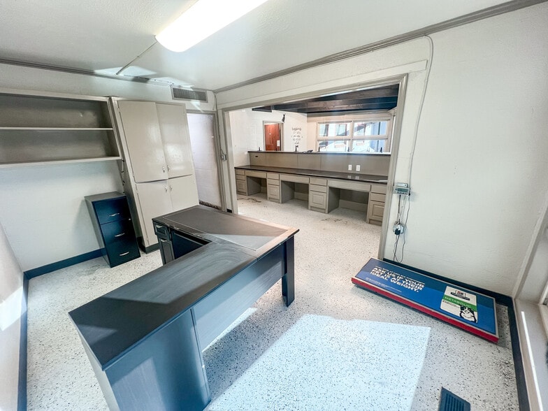 3400 N Big Spring St, Midland, TX à vendre - Photo intérieure - Image 3 de 34