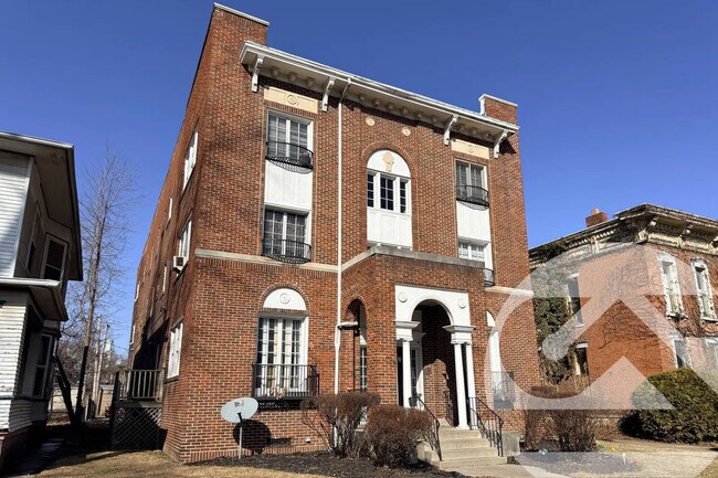 More details for 336 Batavia St, Toledo, OH - Multifamily for Sale