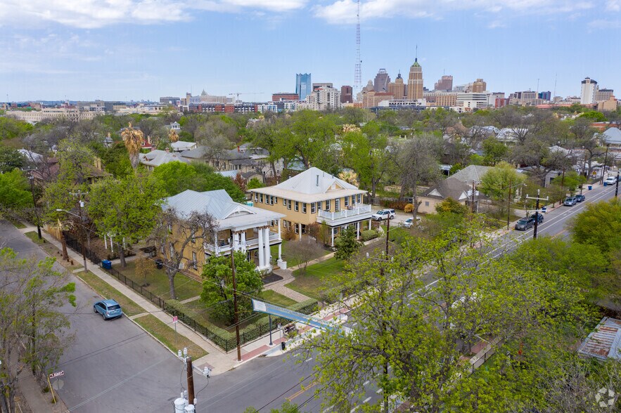 1037 S Alamo St, San Antonio, TX à vendre - Aérien - Image 2 de 16