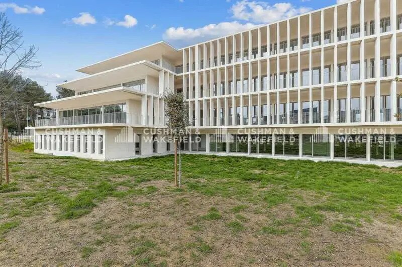 200 Rue Pierre Duhem, Aix-en-Provence à louer - Photo du bâtiment - Image 3 de 4