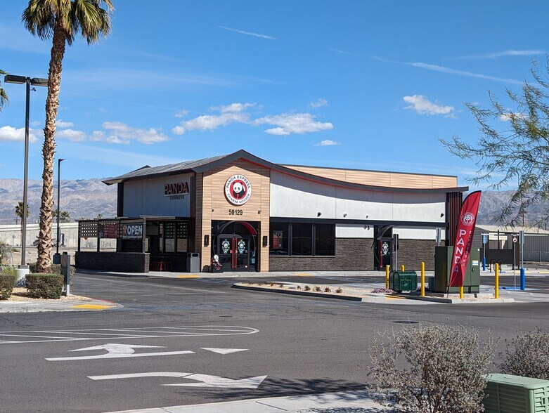 50080 Cesar Chavez St, Coachella, CA à louer - Photo du bâtiment - Image 2 de 5