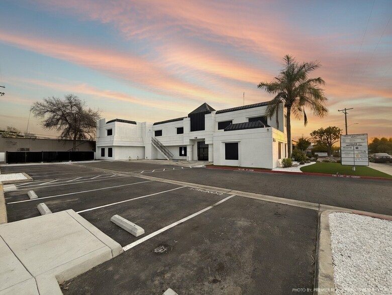 2008 W Dorothea Ave, Visalia, CA à louer - Photo du bâtiment - Image 2 de 40