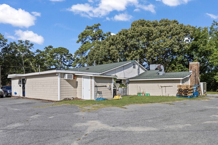 712 River Rd, Washington, NC à louer - Photo du bâtiment - Image 3 de 21