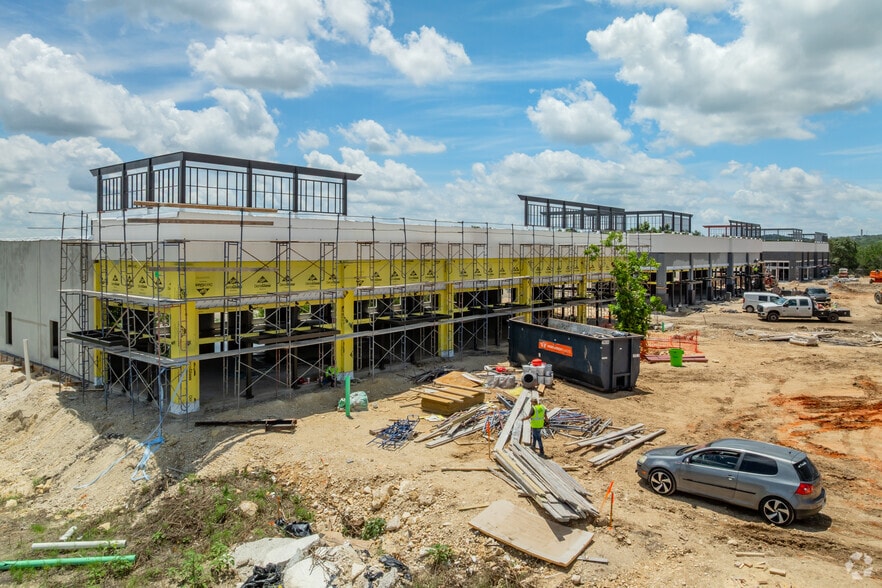 5 Coughran Rd, Boerne, TX à vendre - Photo du bâtiment - Image 3 de 9