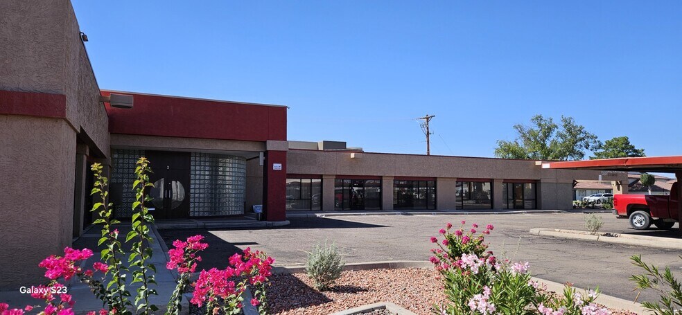 4045 E McDowell Rd, Phoenix, AZ à louer - Photo du bâtiment - Image 3 de 13