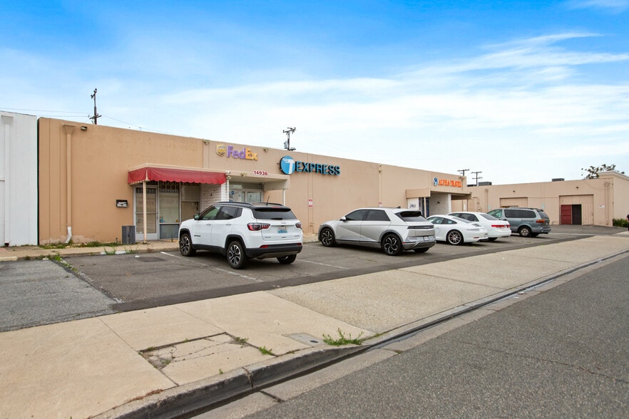 14932 Dillow St, Westminster, CA à vendre - Photo du bâtiment - Image 1 de 32