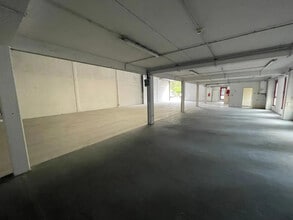 Flex dans Éragny à louer Photo intérieure- Image 2 de 12