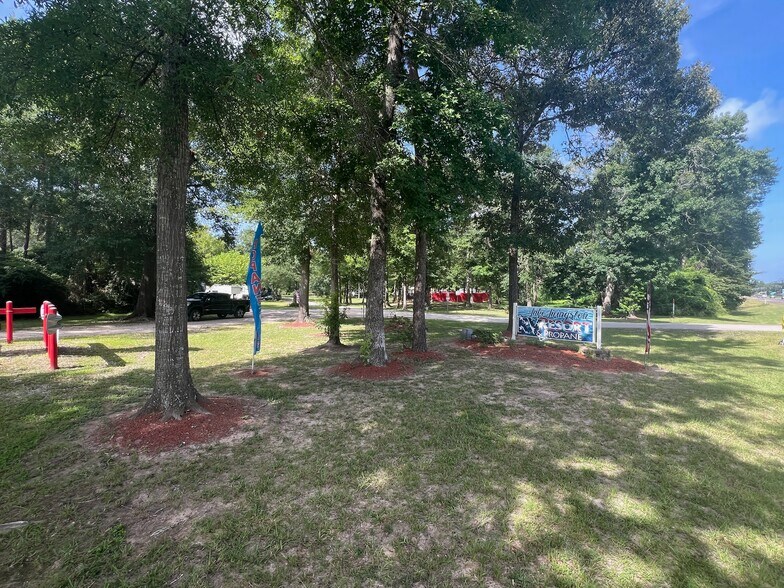 739 FM 2457, Livingston, TX à vendre - Photo du bâtiment - Image 2 de 22