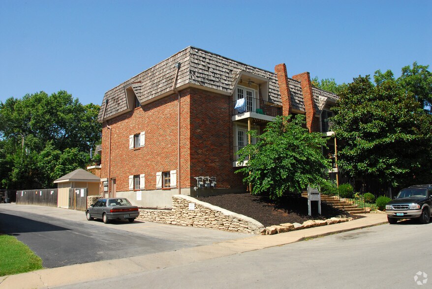 4030-4038 Clark Ave, Kansas City, MO à vendre - Photo du bâtiment - Image 2 de 4
