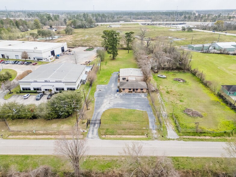 27228 E Hardy Rd, Spring, TX à vendre - Photo du bâtiment - Image 2 de 53