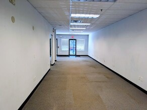 228 Meadow St, Waterbury, CT for lease Interior Photo- Image 2 of 4