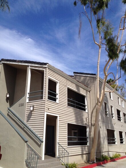 1028 N Lake Ave, Pasadena, CA à louer - Photo du bâtiment - Image 3 de 7