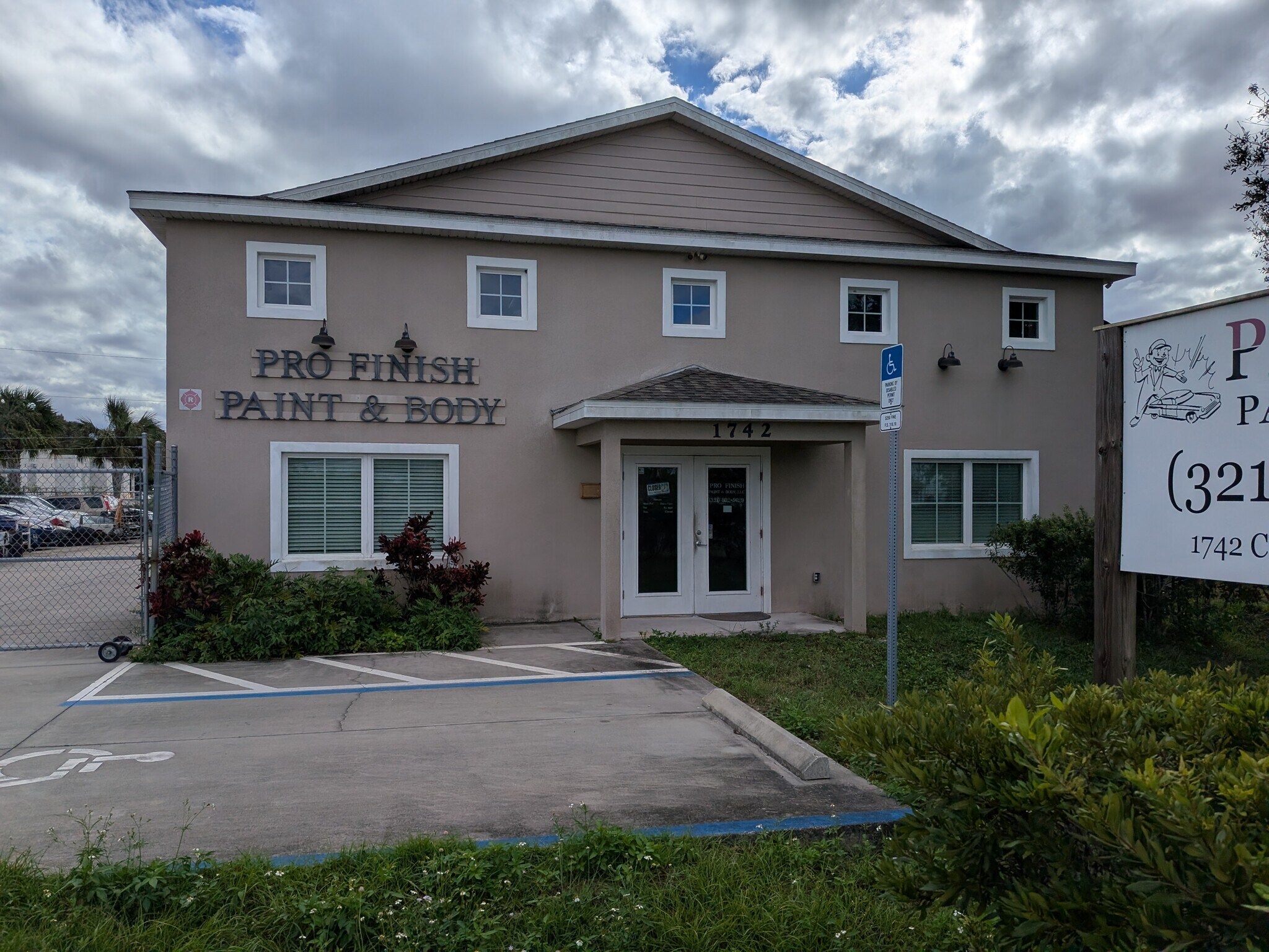 1742 Canova St SE, Palm Bay, FL à vendre Photo principale- Image 1 de 25