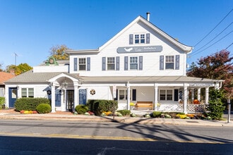 40 Birch Hill Rd, Locust Valley, NY à louer Photo intérieure- Image 2 de 12