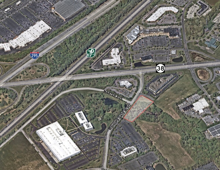 1001 Bishops Gate Blvd, Mount Laurel, NJ for sale - Building Photo - Image 2 of 3