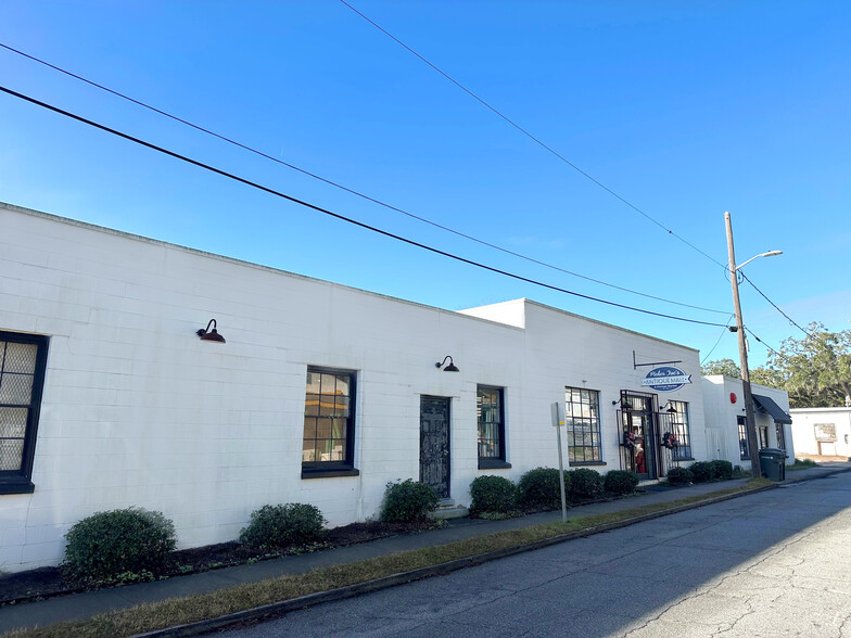 217 E 41st St, Savannah, GA for lease - Building Photo - Image 1 of 9