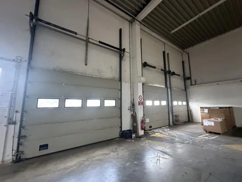 Industriel dans Goussainville à louer - Photo intérieure - Image 3 de 7