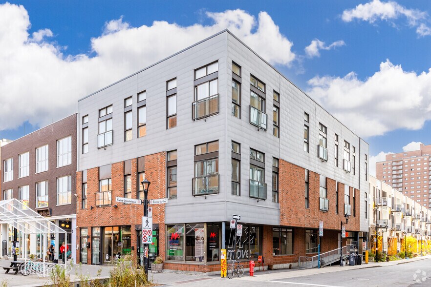 58 Rue Prince-Arthur E, Montréal, QC à louer - Photo principale - Image 1 de 11