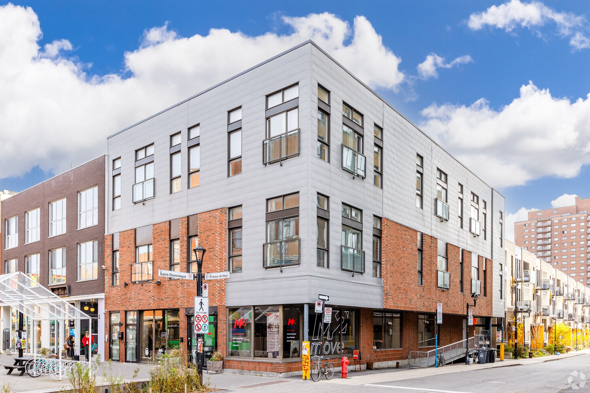 58 Rue Prince-Arthur E, Montréal, QC for lease Primary Photo- Image 1 of 12