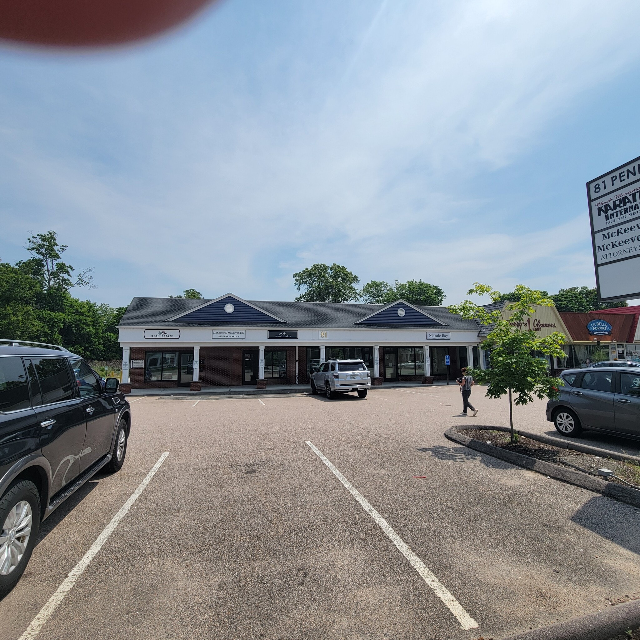 81 Pennsylvania Ave, Niantic, CT à vendre Photo du bâtiment- Image 1 de 5