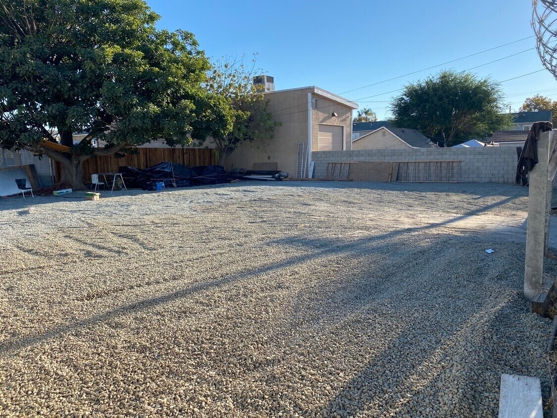 701 E Adele St, Anaheim, CA for sale Primary Photo- Image 1 of 1