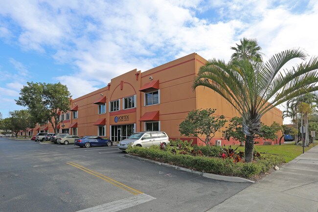 Plus de détails pour 3301-3389 NW 97th Ave, Miami, FL - Industriel à vendre