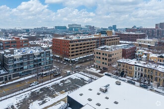 1301 W Madison St, Chicago, IL - AERIAL  map view
