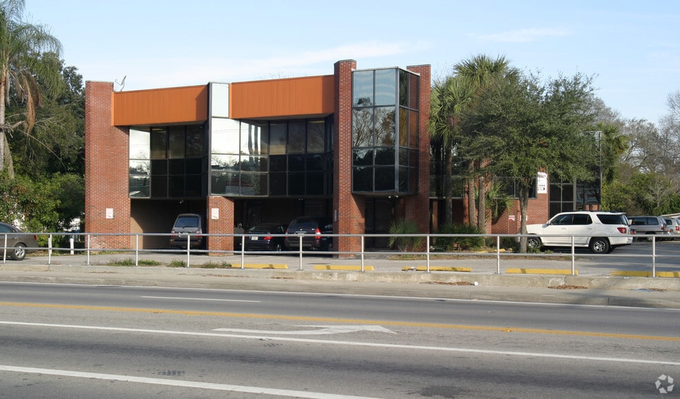 701 W Martin Luther King Blvd, Tampa, FL à louer - Photo du bâtiment - Image 2 de 18