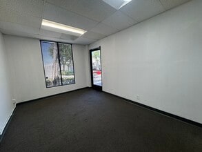 2599 E 28th St, Signal Hill, CA for lease Interior Photo- Image 2 of 8