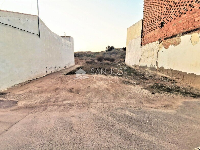 Carrer Alborada, 7, Elda, Alicante for sale - Building Photo - Image 3 of 4