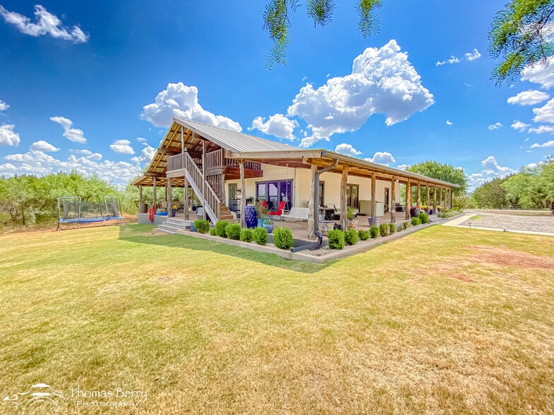 214 County Road 330, Buffalo Gap, TX for sale - Building Photo - Image 1 of 59