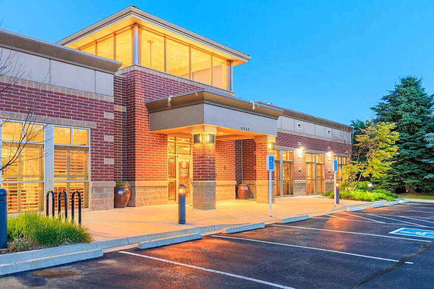 8040 Southpark Ln, Littleton, CO for lease - Building Photo - Image 3 of 16