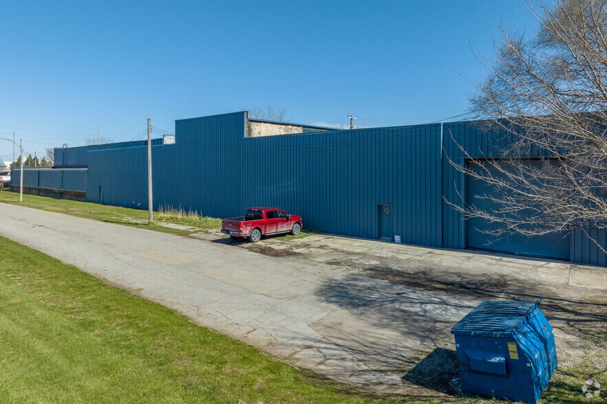 834-932 Clairpointe Ave, Detroit, MI à vendre - Photo du bâtiment - Image 2 de 5