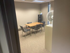 225 S Monroe Ave, Green Bay, WI for lease Interior Photo- Image 2 of 9