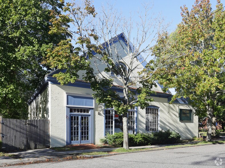 53 N Sea Rd, Southampton, NY à louer - Photo du bâtiment - Image 2 de 25