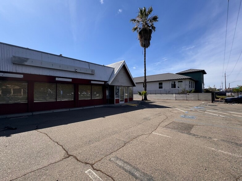 1407 Howe Ave, Sacramento, CA for sale - Building Photo - Image 2 of 7