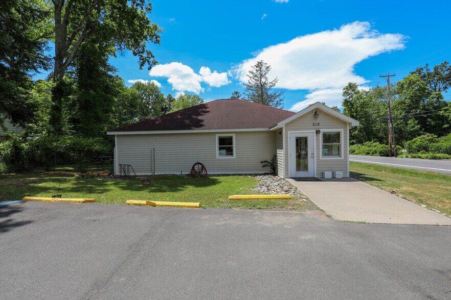 216 Rt. 32, New Paltz, NY à vendre - Photo du bâtiment - Image 1 de 28