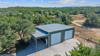 Plus de détails pour 217 Southern Dr, Johnson City, TX - Local d'activités à louer