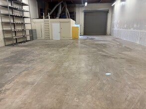 8230 Alpine Ave, Sacramento, CA for lease Interior Photo- Image 2 of 3