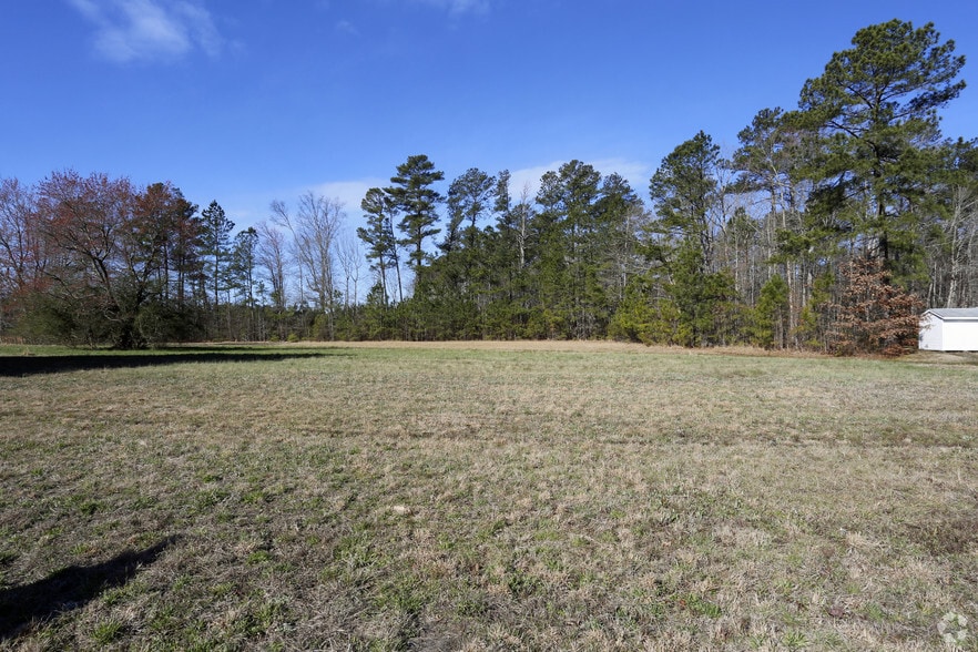 4466 George Washington Memorial Hwy, Hayes, VA for sale - Building Photo - Image 2 of 3